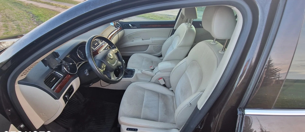 Skoda Superb cena 49900 przebieg: 140000, rok produkcji 2012 z Gdańsk małe 121